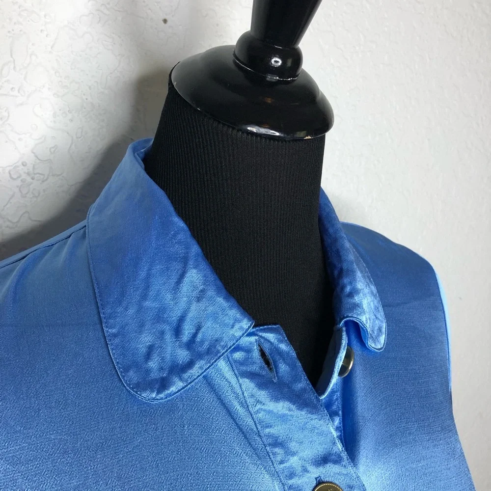 J Crew blue shiny satin gold button cropped button down top size Extra Small XS